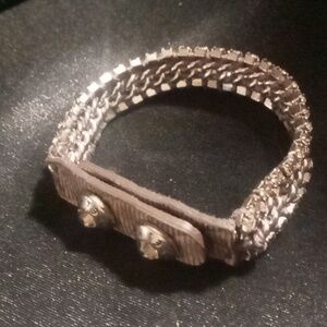 Henri Bendel Silver Rhinestone Snap  Bracelet Sz 7.0 & 7.5 Adjustable